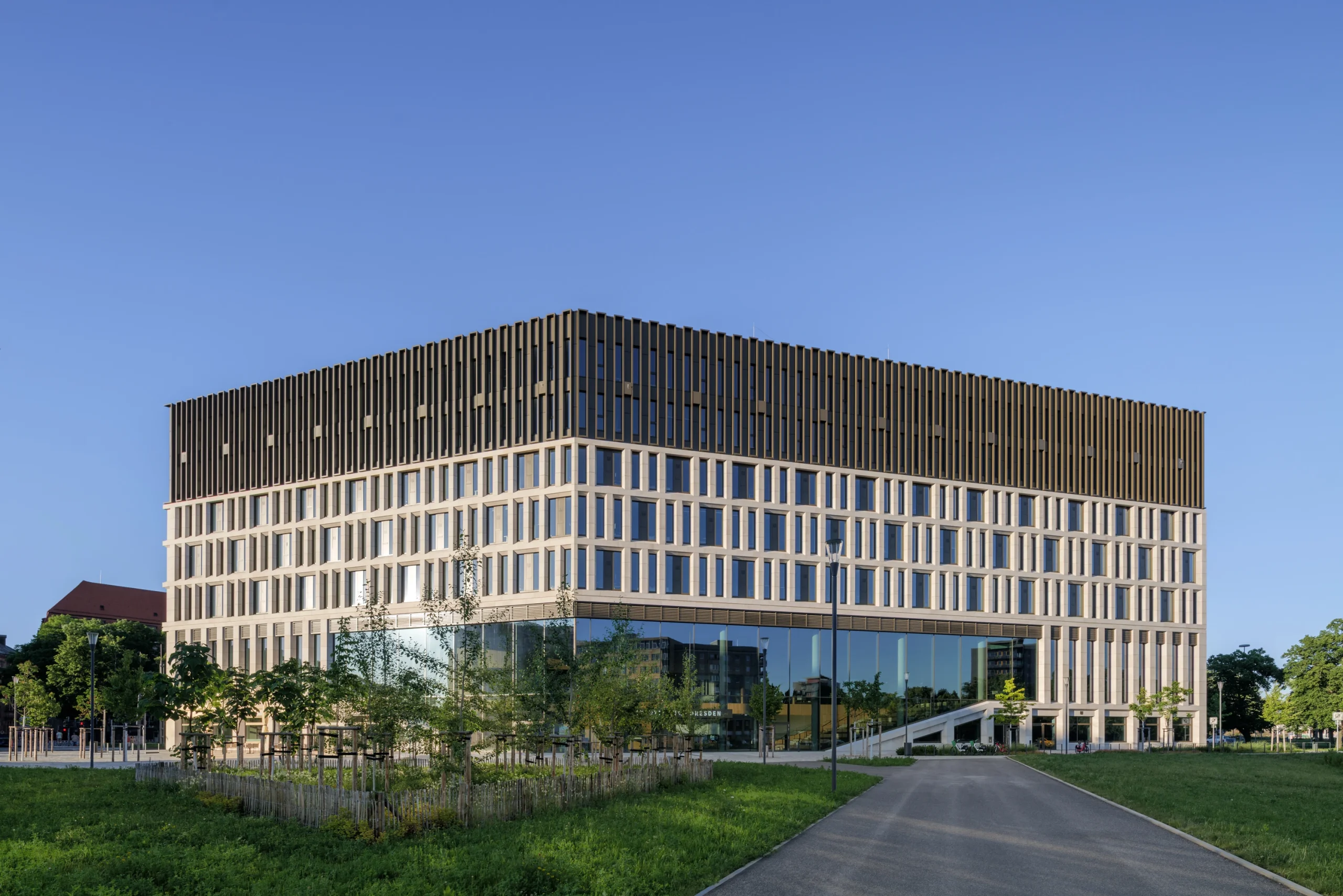 TCHOBAN VOSS Architekten Unveils Stadtforum Dresden Administrative Building