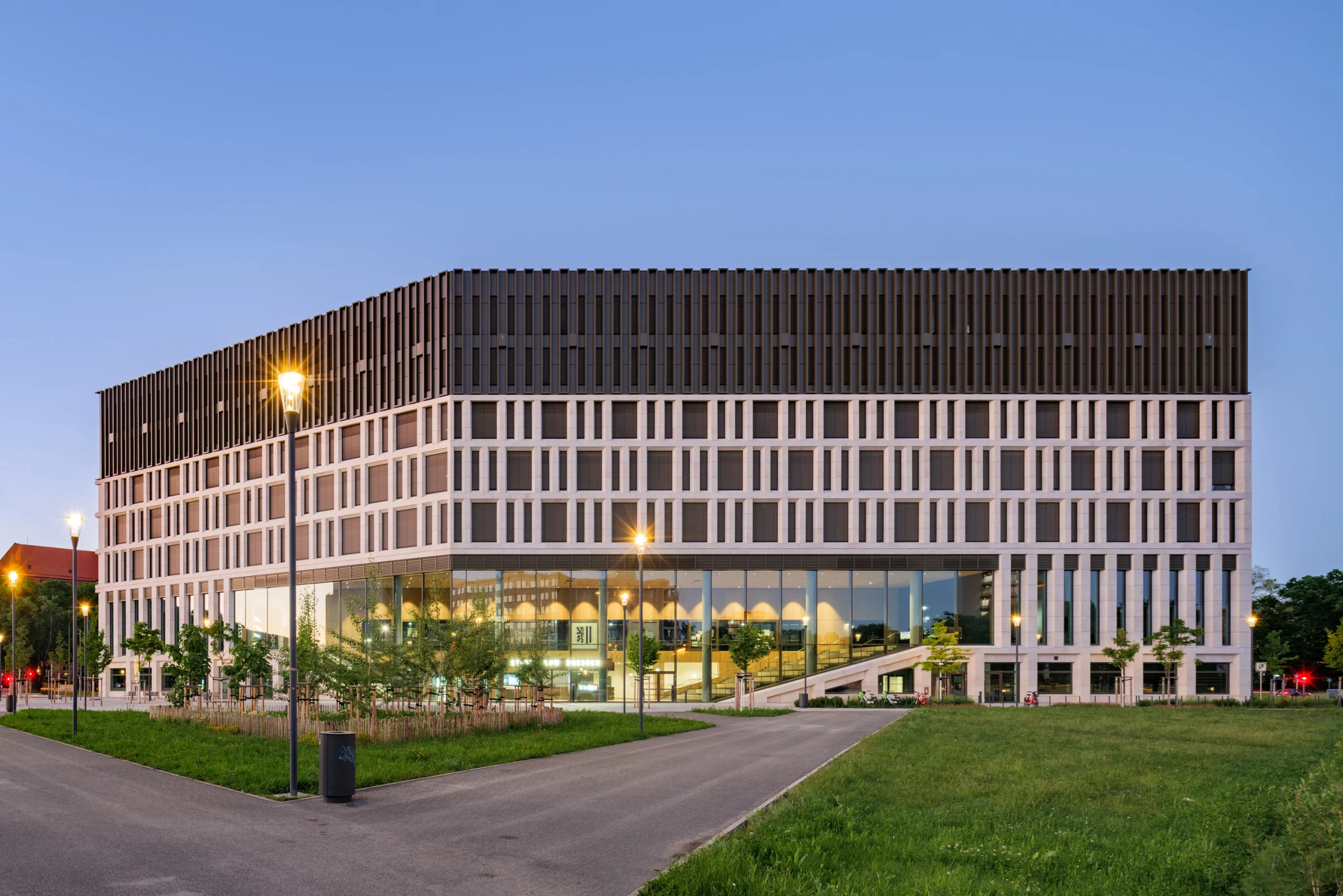 TCHOBAN VOSS Architekten Unveils Stadtforum Dresden Administrative Building