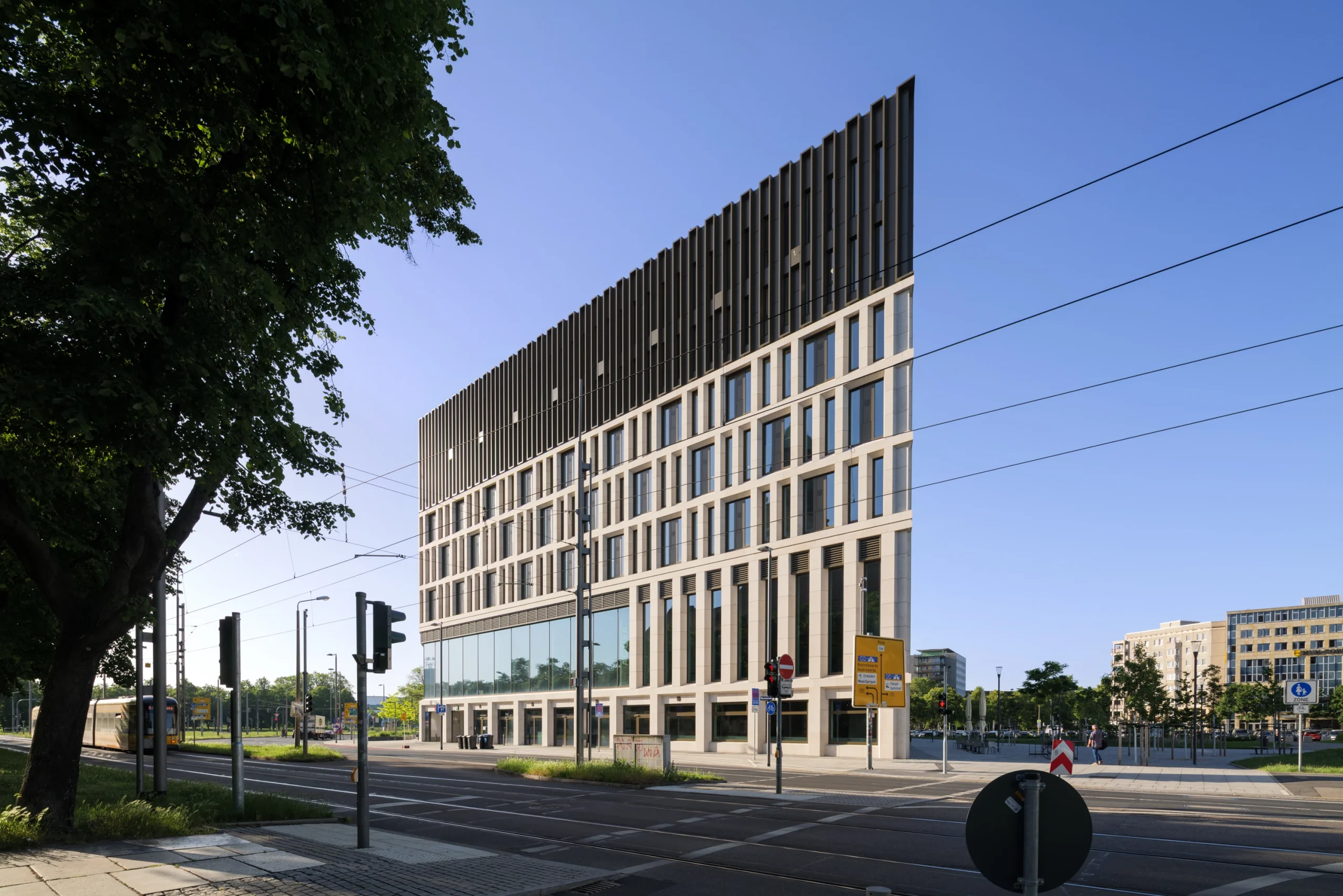 TCHOBAN VOSS Architekten Unveils Stadtforum Dresden Administrative Building