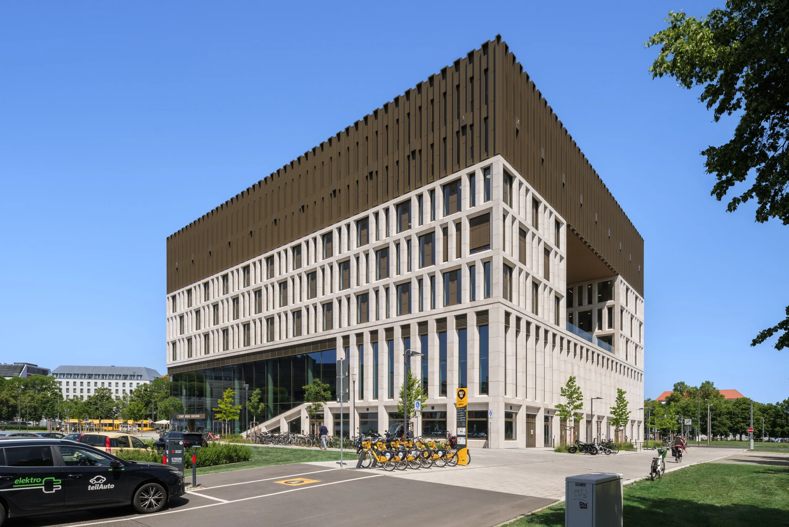 TCHOBAN VOSS Architekten Unveils Stadtforum Dresden Administrative Building