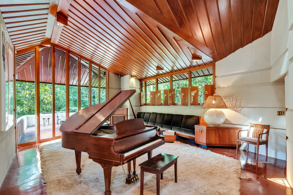 Frank Lloyd Wright’s Fountainhead