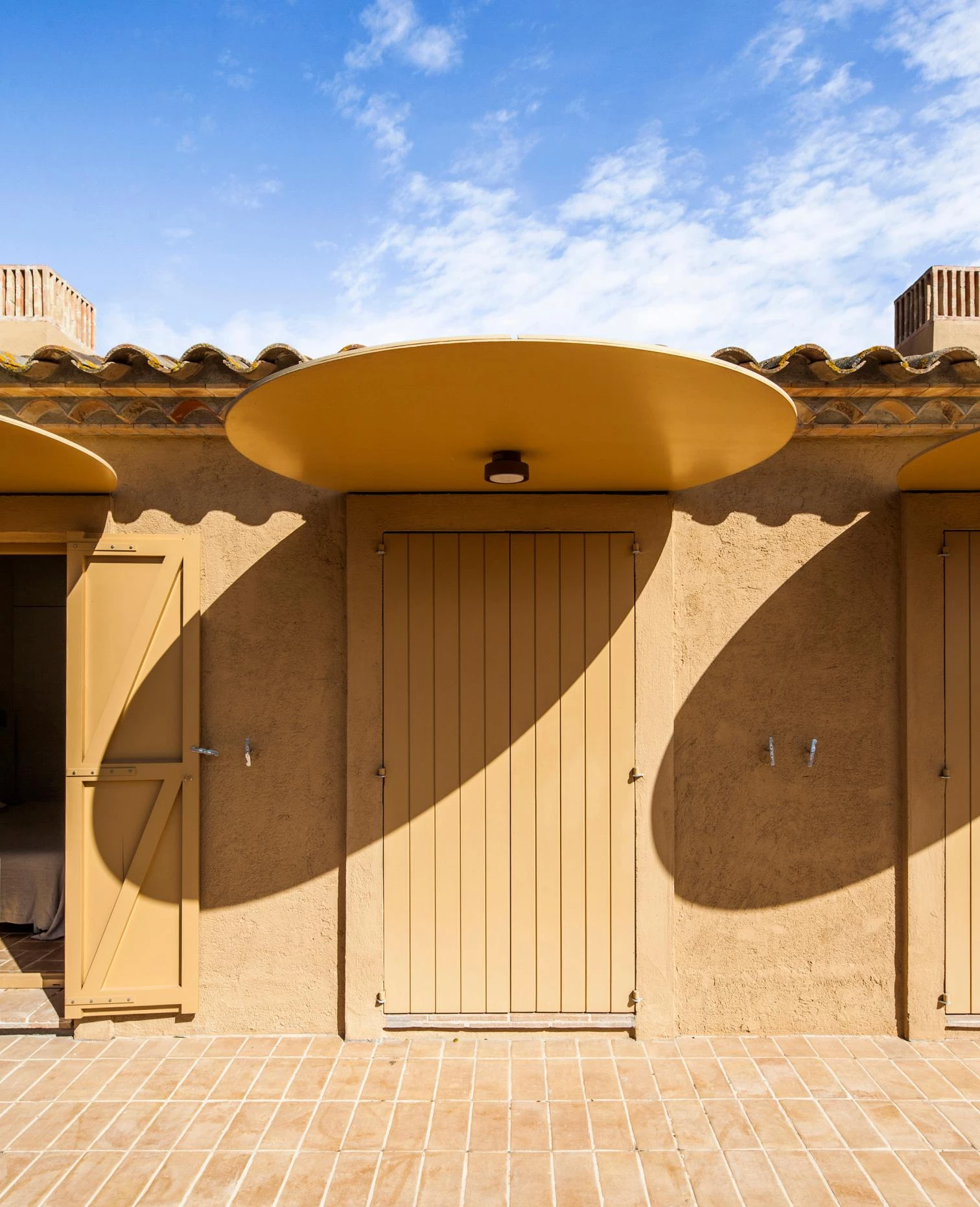 Anna and Eugeni Bach Expand Fonolleres House Through Geometry and Mediterranean Design