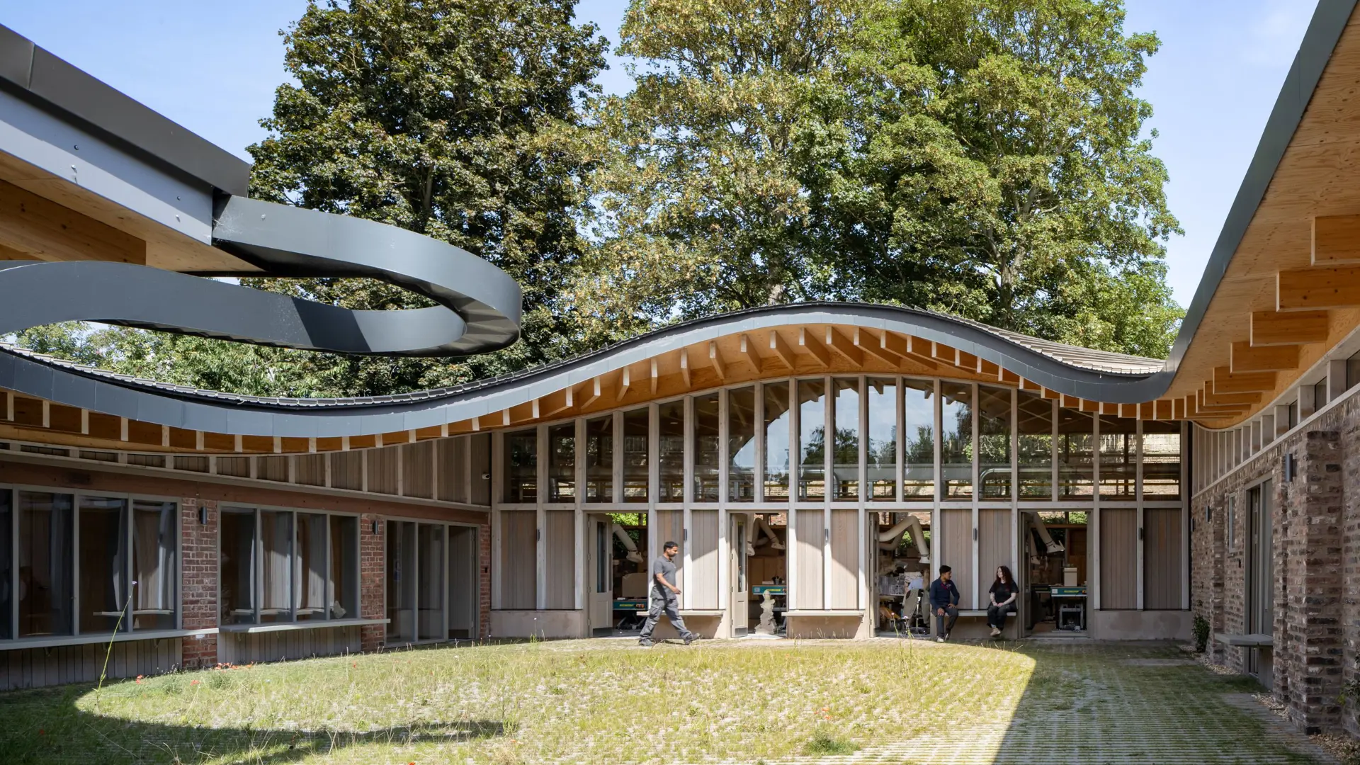 RIBA Unveils 32 National Award Winners Across the UK