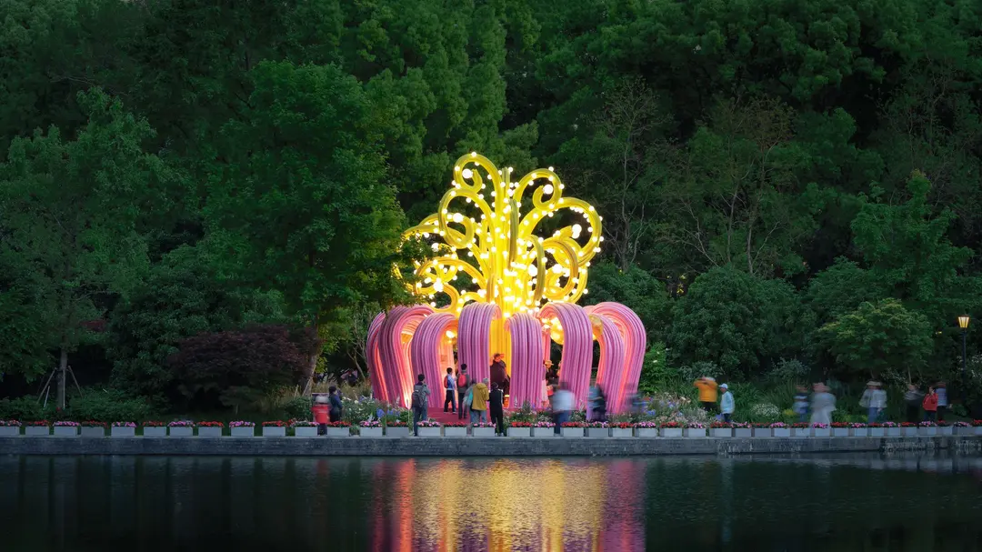 Pollinator Machine Installation