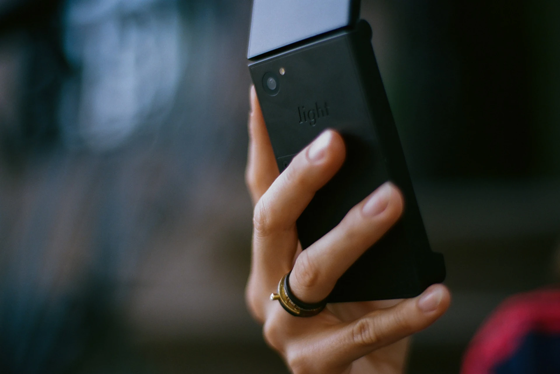 Light Phone Flip