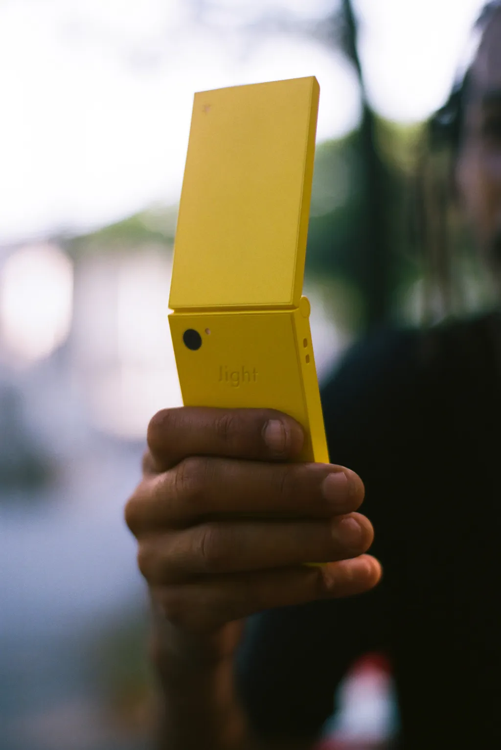Light Phone Flip