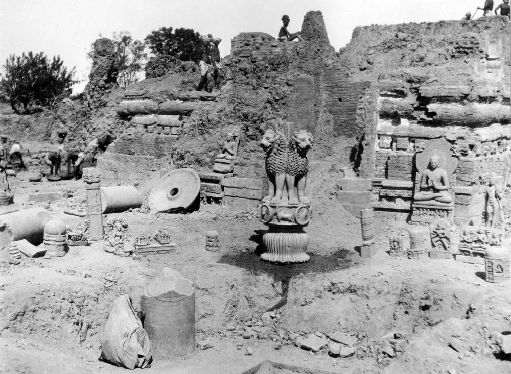 The Lion Capital of Ashoka the Buddha Preaching His First Sermon sculpture and the Ashokan pillar, 15 March 1905,