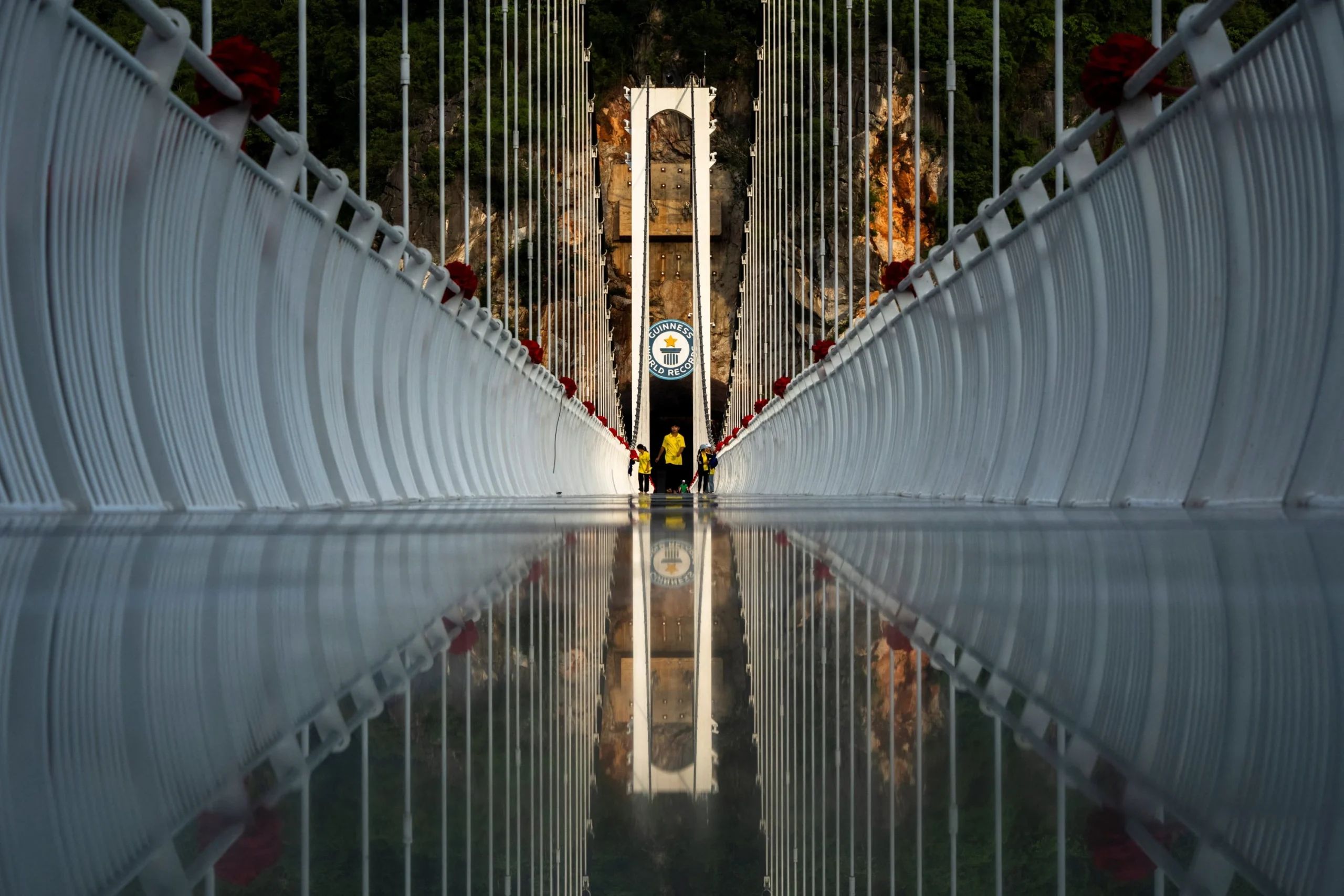 8 Breathtaking Glass Bridges That Feel Like Walking on Air