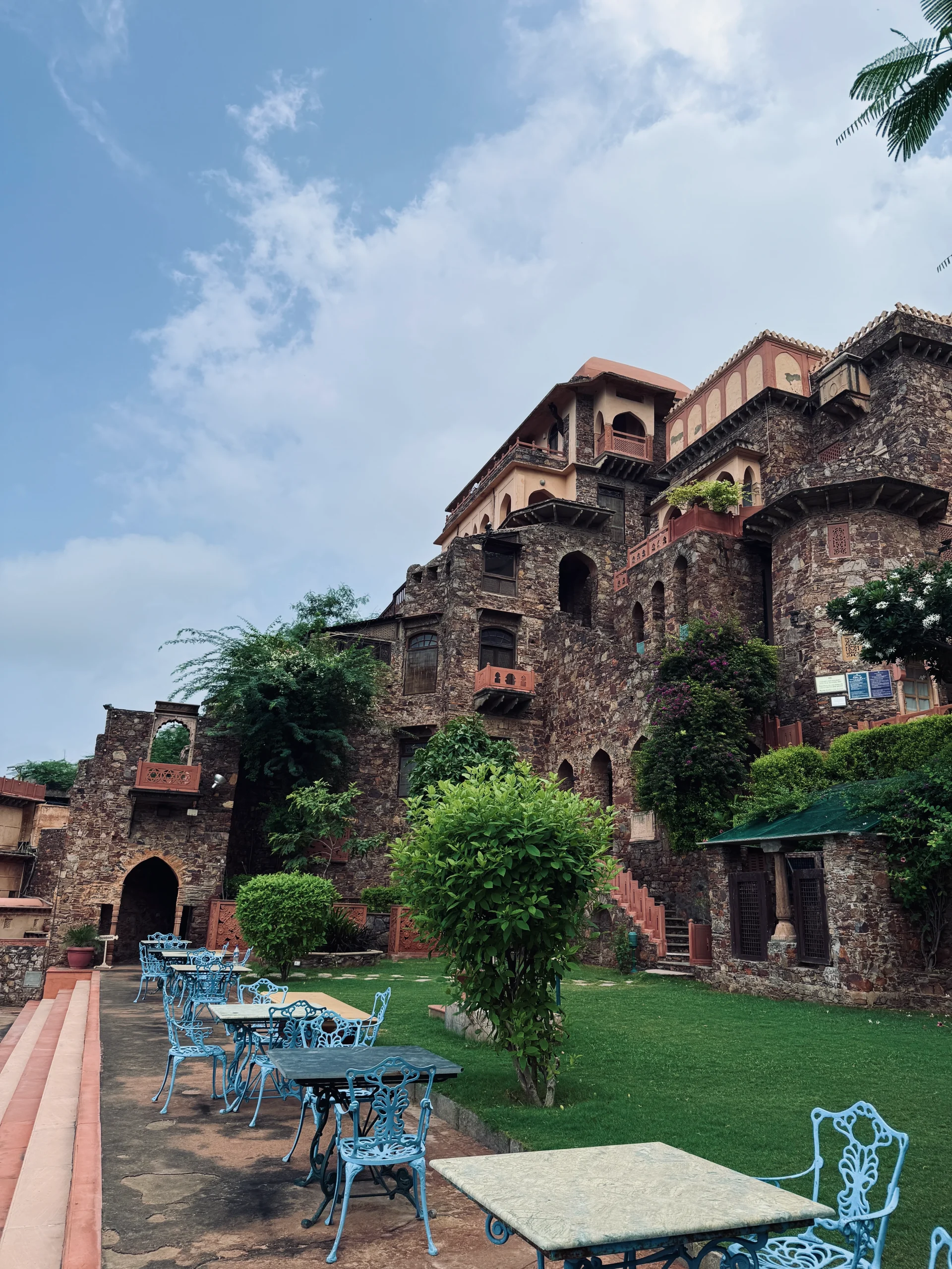 Neemrana Fort